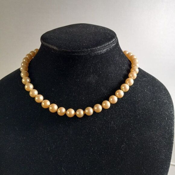 Vintage Faux Pearl Choker Necklace - Picture 1 of 9